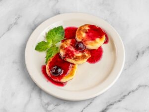 Syrnyky - Cottage Cheese Pancakes (6 PC)