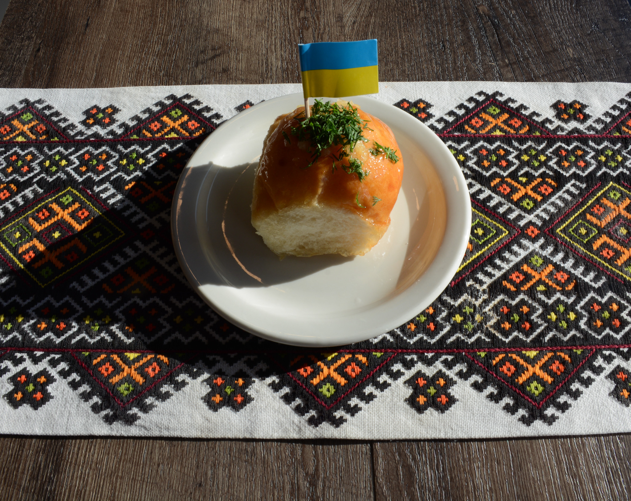 Garlic Dill Bun